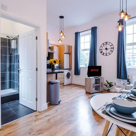 Bright 1-Bed Apartment In Chester By 53 Degrees Property, Ideal For Professionals & Couples, Great Location - Sleeps 4 Zewnętrze zdjęcie