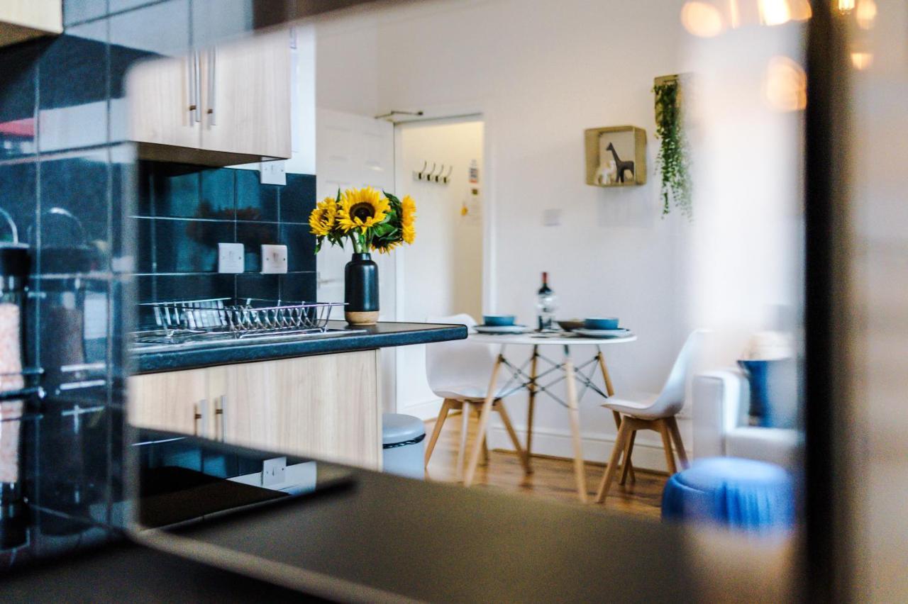 Bright 1-Bed Apartment In Chester By 53 Degrees Property, Ideal For Professionals & Couples, Great Location - Sleeps 4 Zewnętrze zdjęcie
