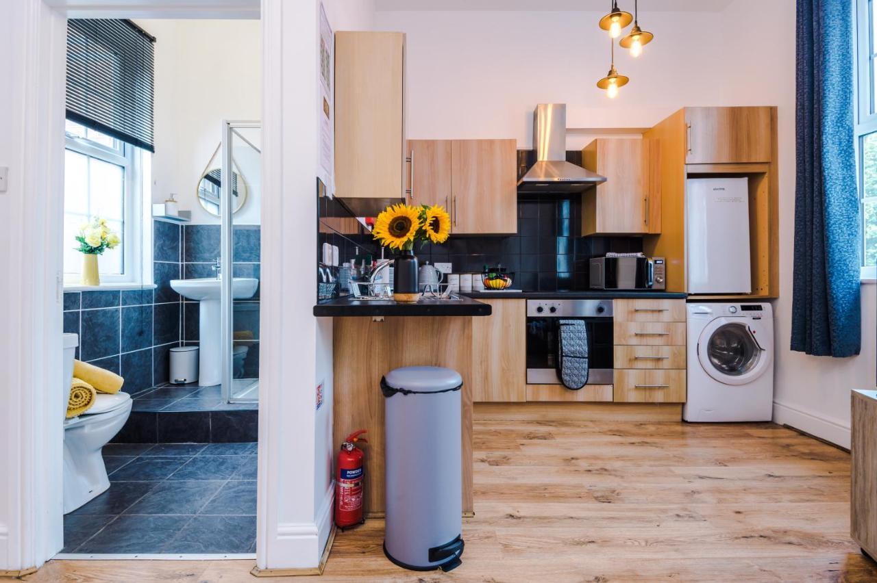 Bright 1-Bed Apartment In Chester By 53 Degrees Property, Ideal For Professionals & Couples, Great Location - Sleeps 4 Zewnętrze zdjęcie
