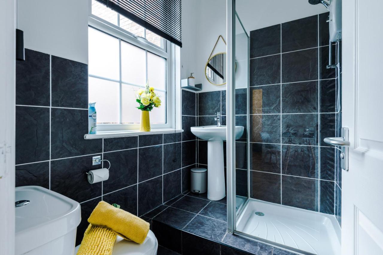 Bright 1-Bed Apartment In Chester By 53 Degrees Property, Ideal For Professionals & Couples, Great Location - Sleeps 4 Zewnętrze zdjęcie