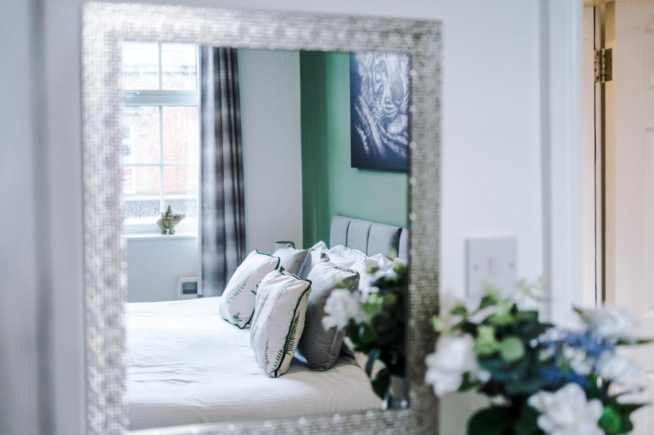 Bright 1-Bed Apartment In Chester By 53 Degrees Property, Ideal For Professionals & Couples, Great Location - Sleeps 4 Zewnętrze zdjęcie